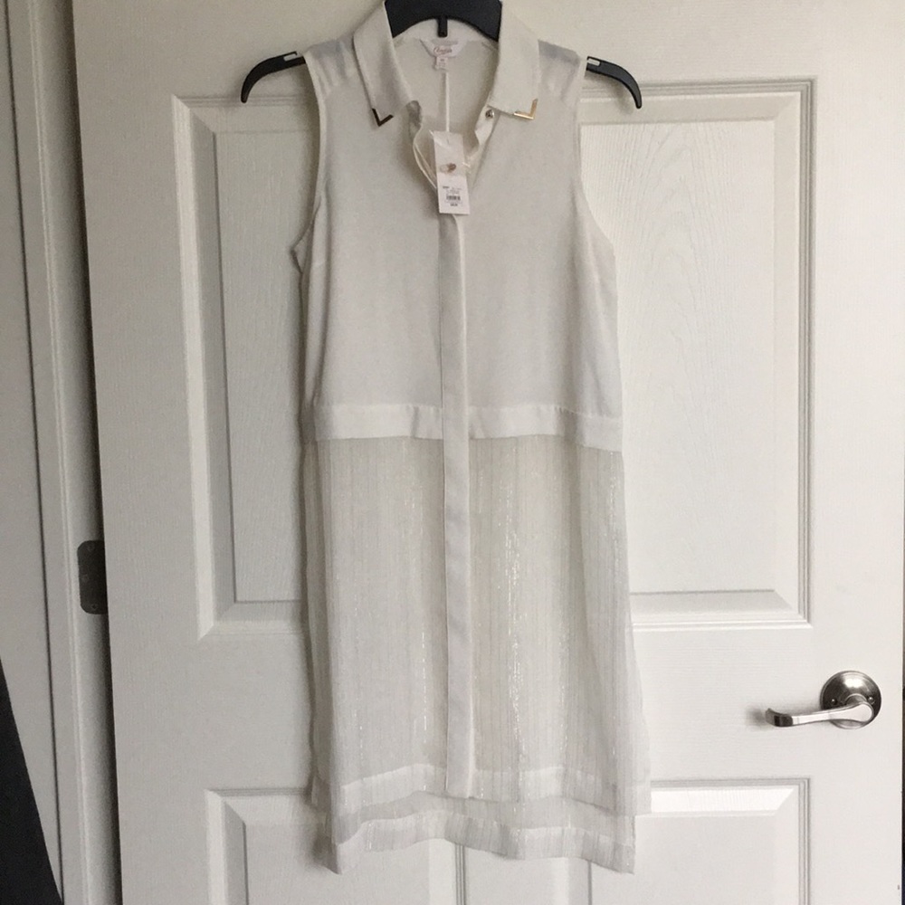 NWT Candies White Sleeveless button down shirt